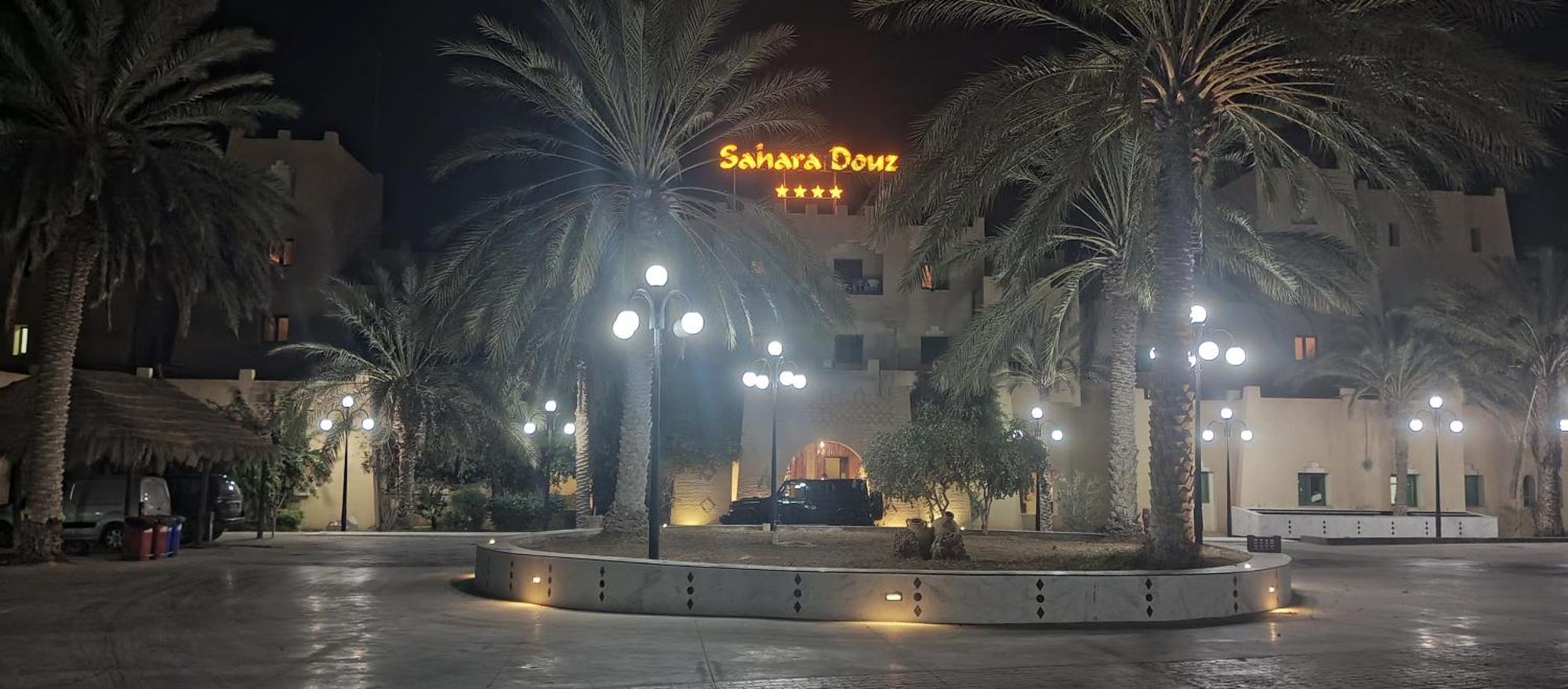 Отель Sahara Дуз Экстерьер фото